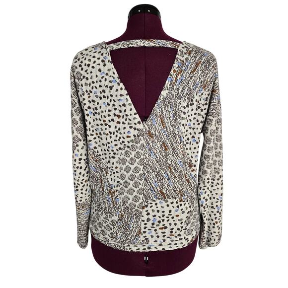 NWT NEW Daytrip by Buckle Mixed Print V-Neck Knit Long Sleeve Top | Size Small - Picture 2 of 11